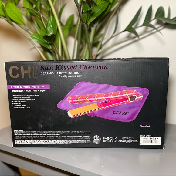 CHI Ceramic Hairstyling Iron - Picture 2 of 2
